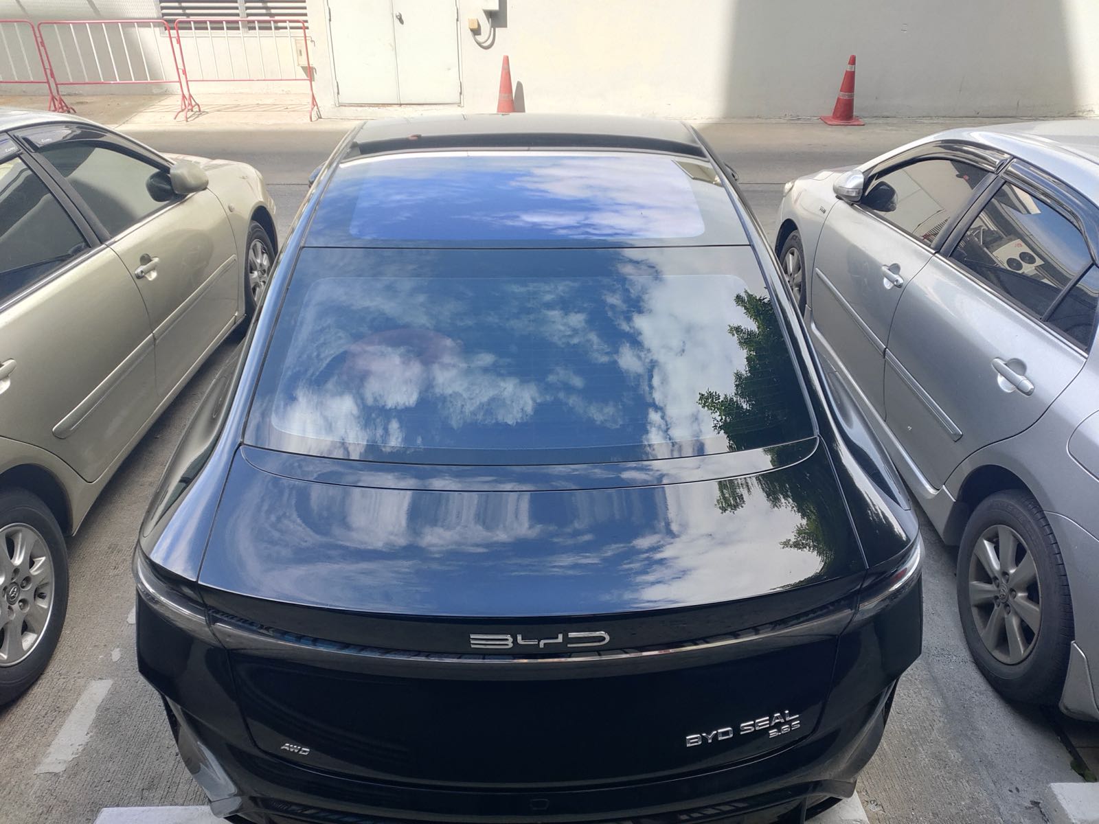 バンコクでよく見かけるBYD 　写真はタイのバンコクにて。（筆者撮影）