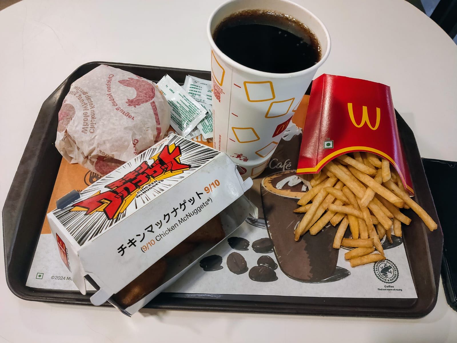 ワクドナルドキャンペーン中だった時の写真。チキンナゲットの箱が日本語だった　チェンナイにて